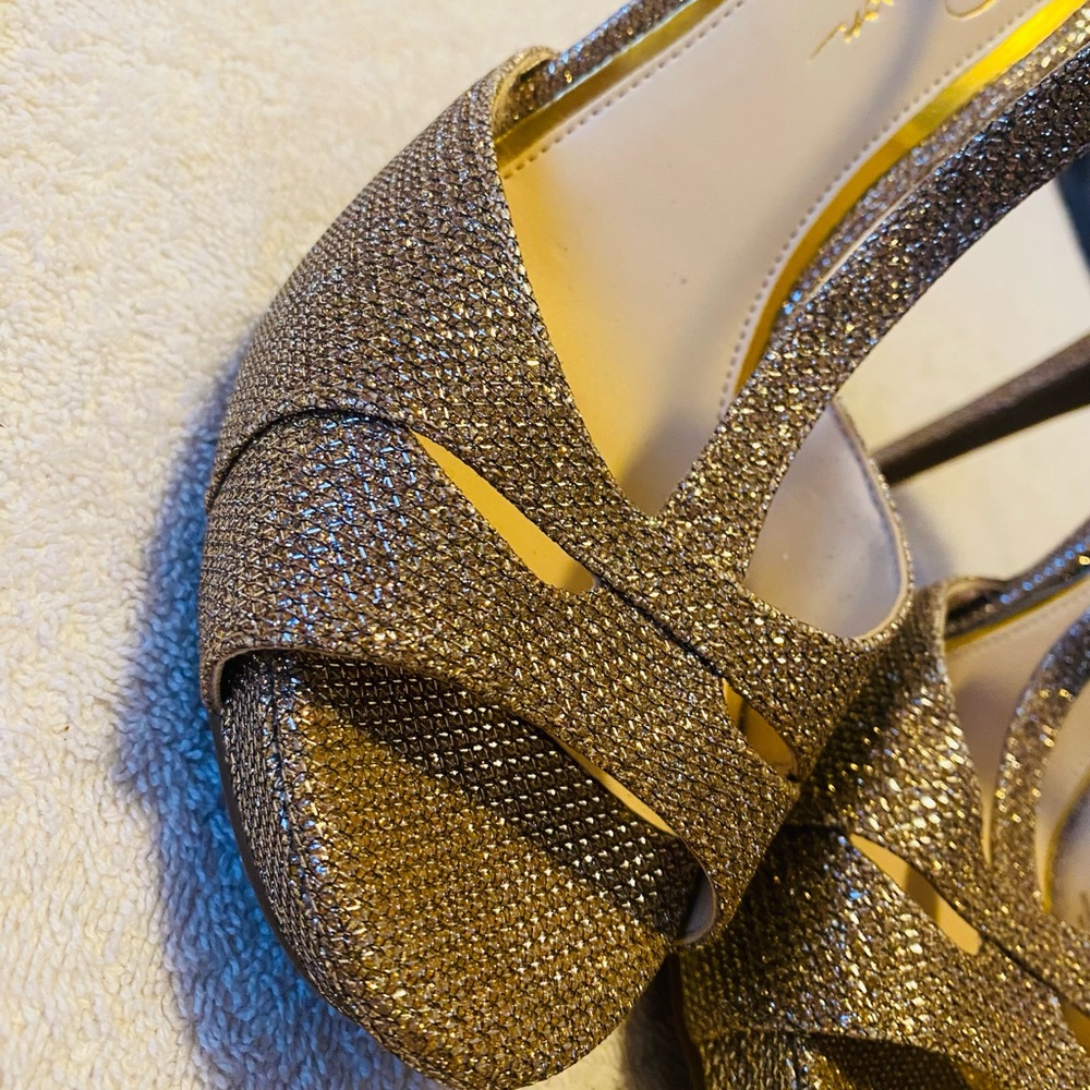 Brand New Heels By JESSICA SIMPSON - Heel Height Is 5 Inches - Size 8 M - box 21 - Picture 2 of 6